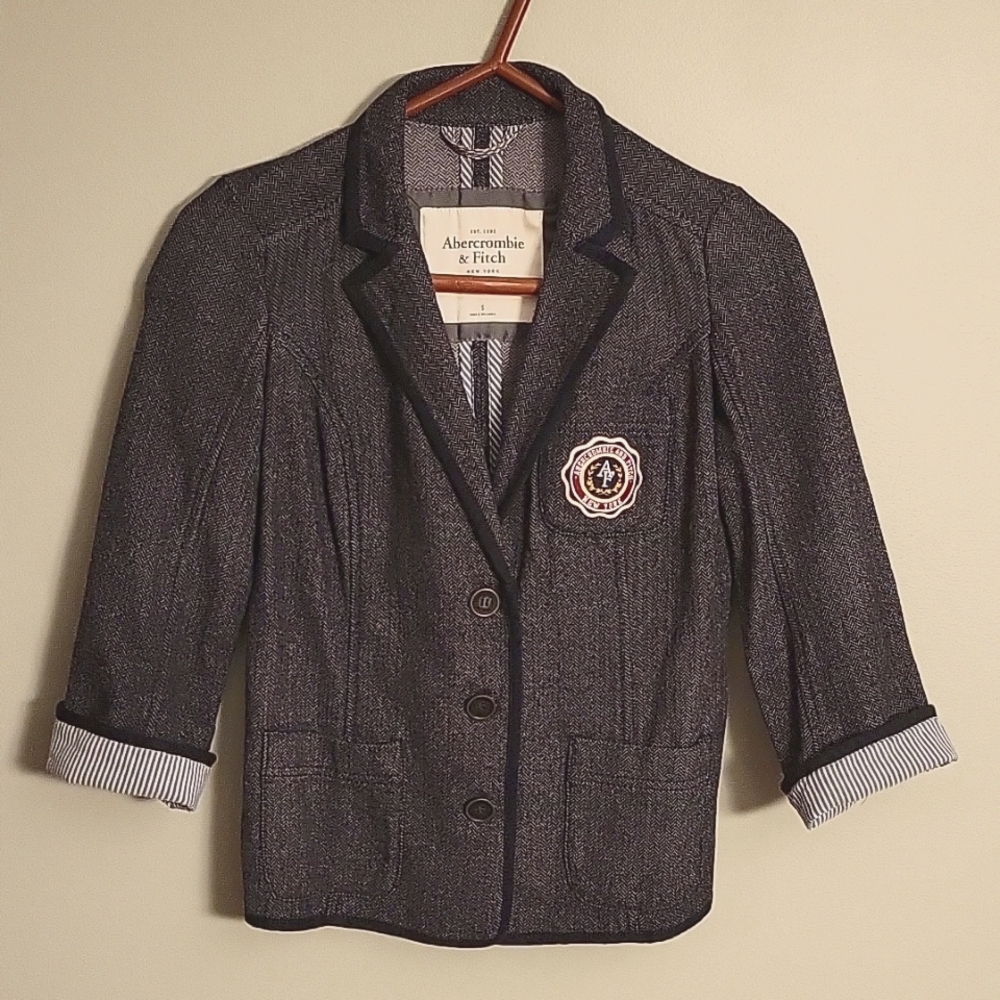NWOT Abercrombie & Fitch women's wool oxford collegiate blazer jacket size small